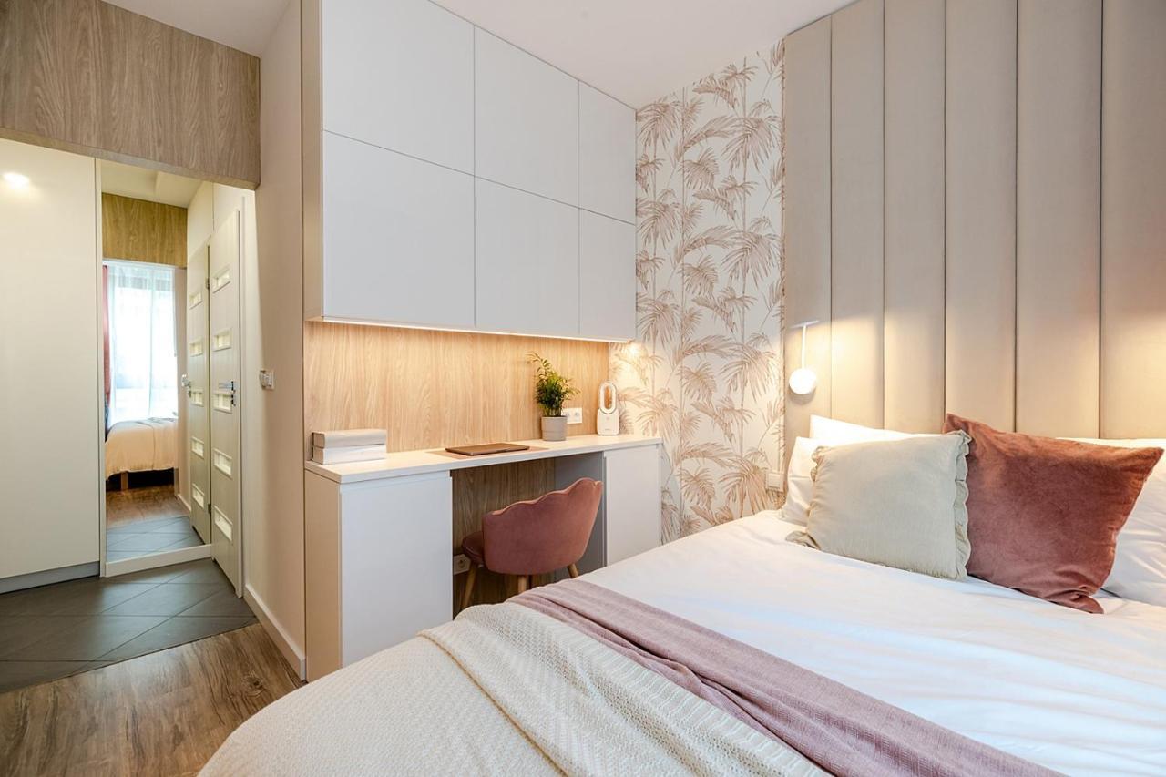 Studio Wola Apartament Kasprzaka - WiFi + smart TV Warszawa Zewnętrze zdjęcie