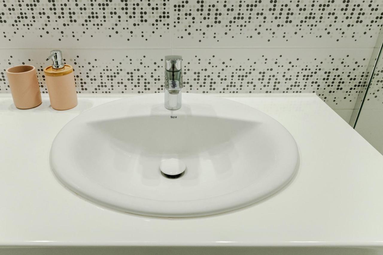 Studio Wola Apartament Kasprzaka - WiFi + smart TV Warszawa Zewnętrze zdjęcie